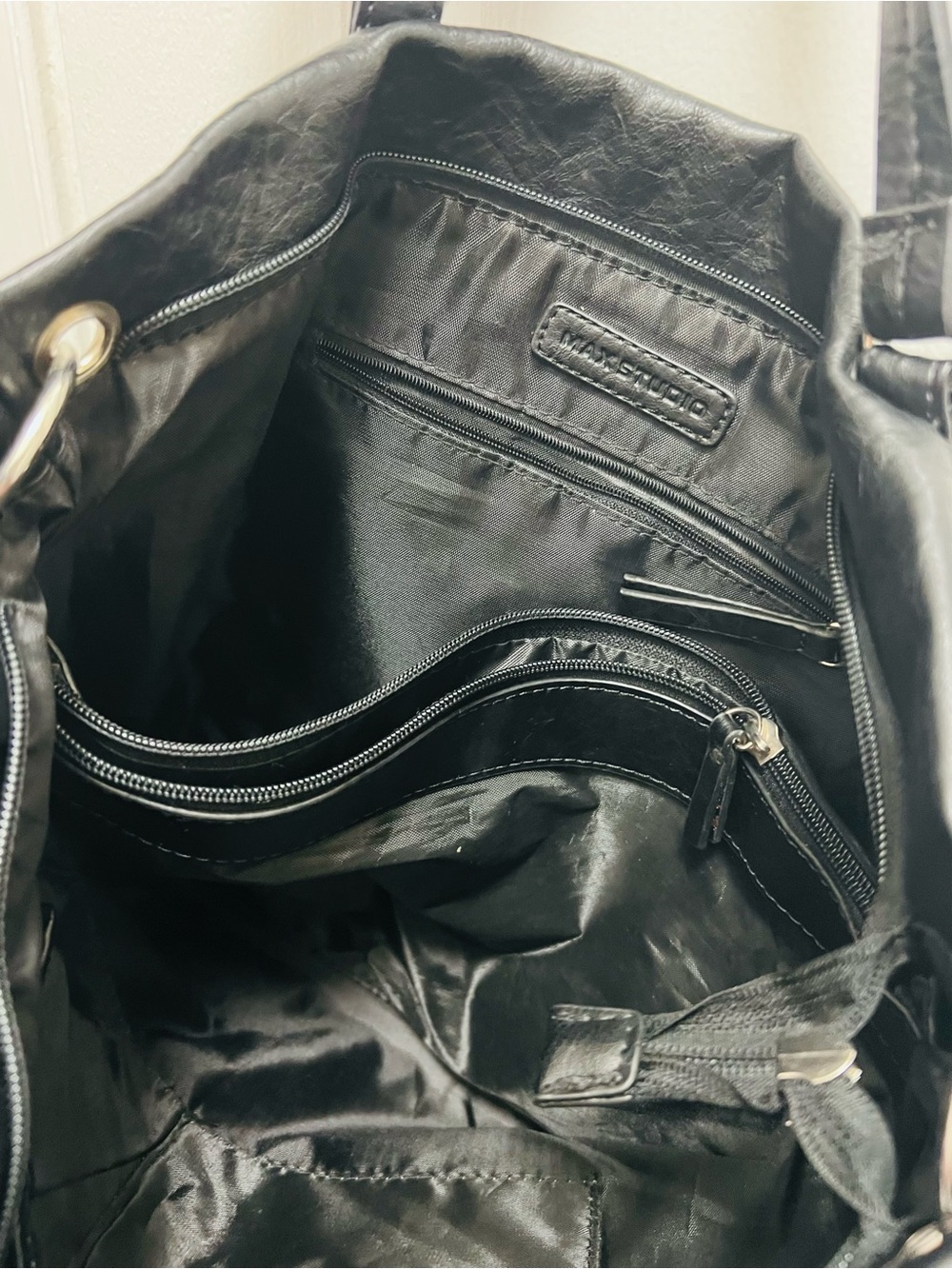 Max Studio Tote - Picture 5 of 6